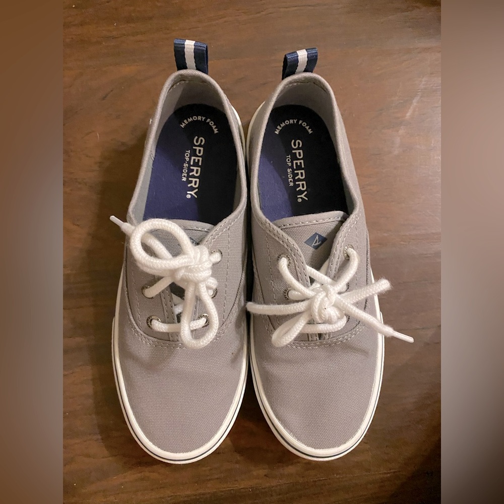 Sperry Top-sider Women's Crest CVO Canvas Sneaker Size 6 in Gray